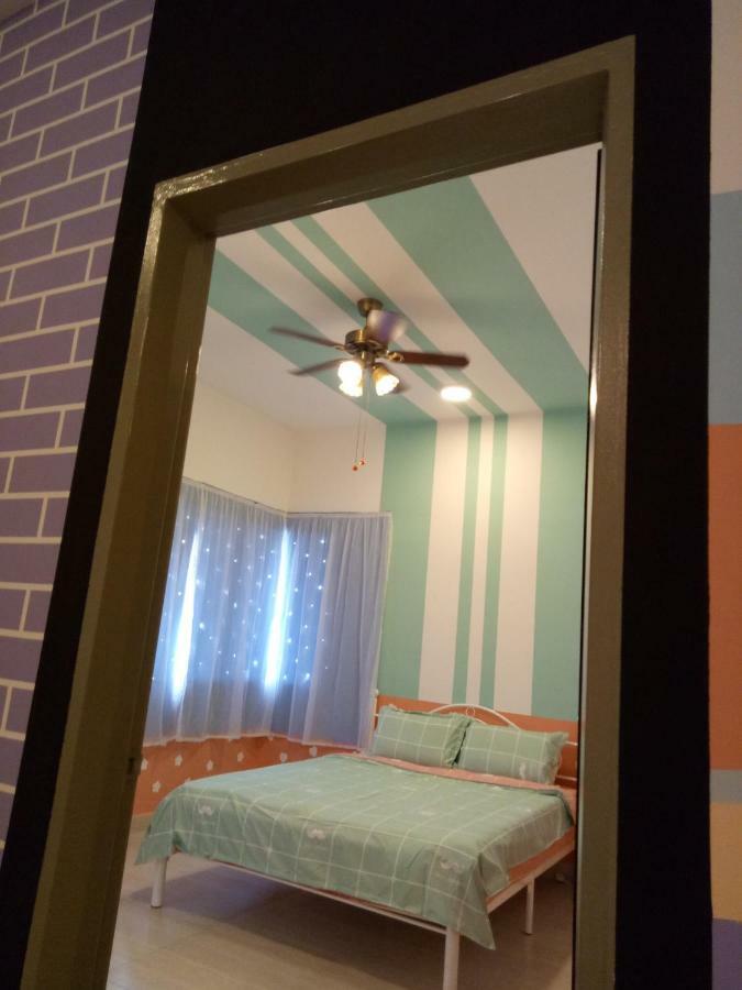 Icolor Home & Stay Ch1 Tanah Rata Esterno foto