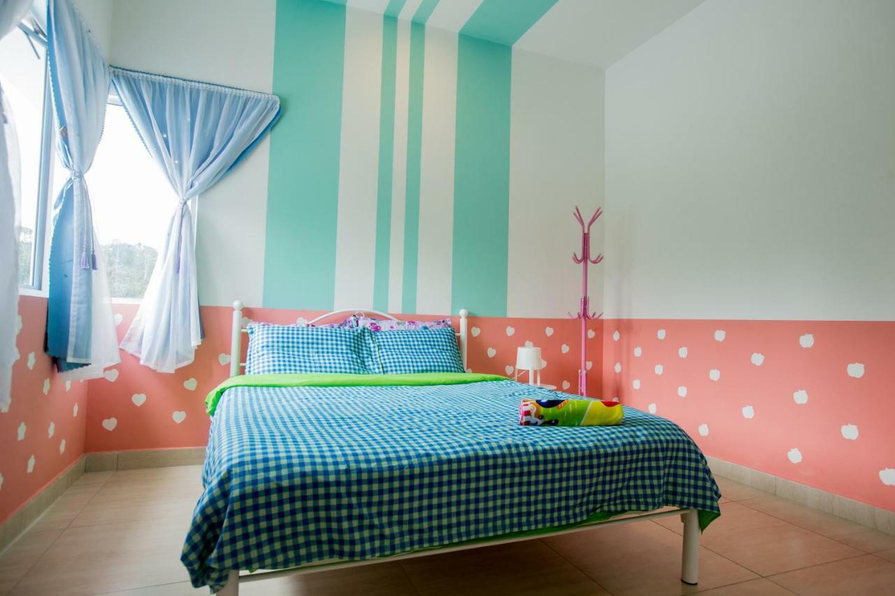 Icolor Home & Stay Ch1 Tanah Rata Esterno foto
